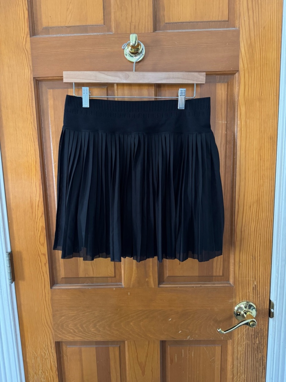 HALARA Black Pleated Skater Mini Skirt